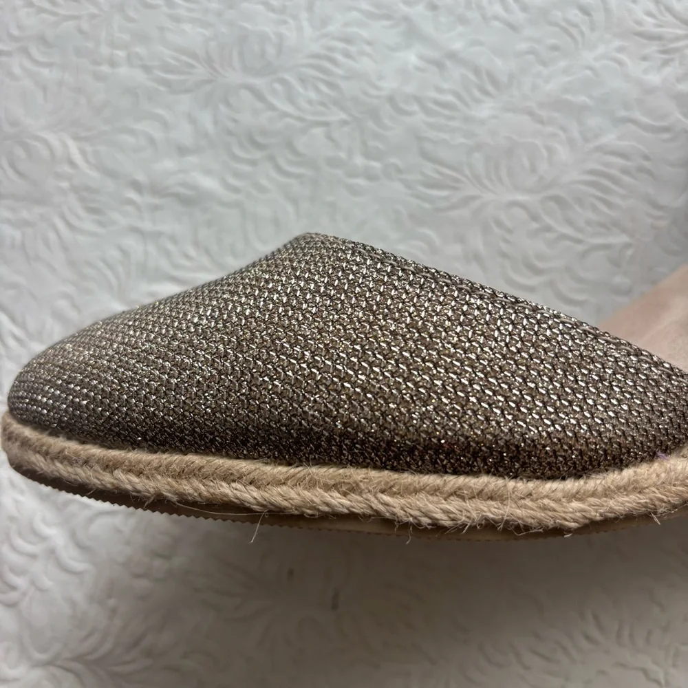 ❤️2/$15or3/$21❤️Merona Espadrille Ankle-Strap Shoes in Metallic Taupe, Size 9.5